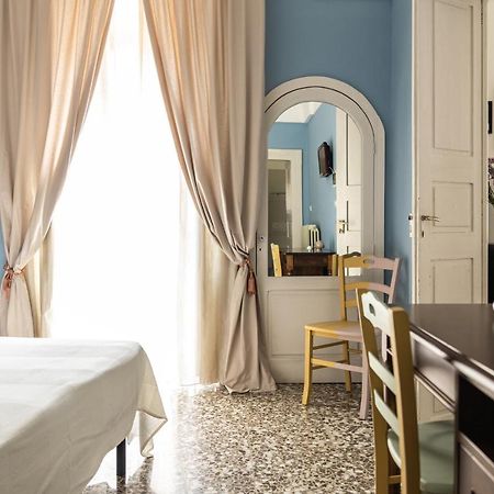 مبيت وإفطار أليستي Palazzo Dante المظهر الخارجي الصورة
