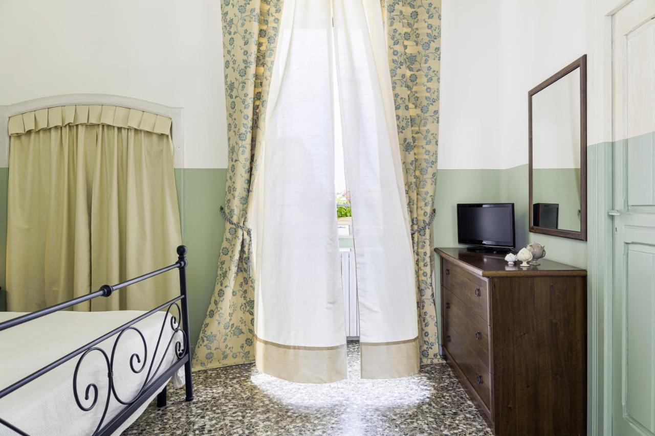 مبيت وإفطار أليستي Palazzo Dante المظهر الخارجي الصورة